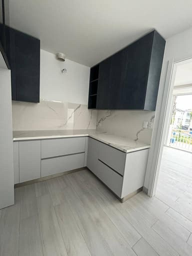 Miniatura 10