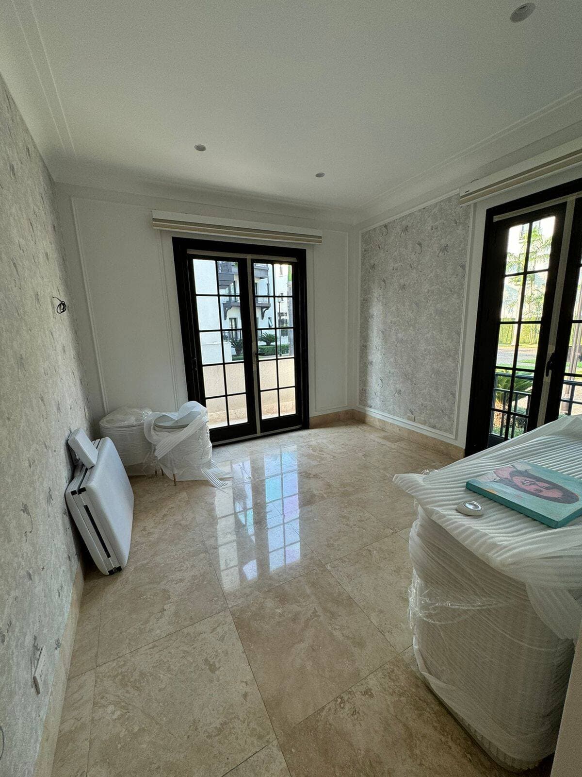 PLAZA LAGOS DEPARTAMENTO CON BALCON PATIO-TERRAZA DECORADO — foto 1