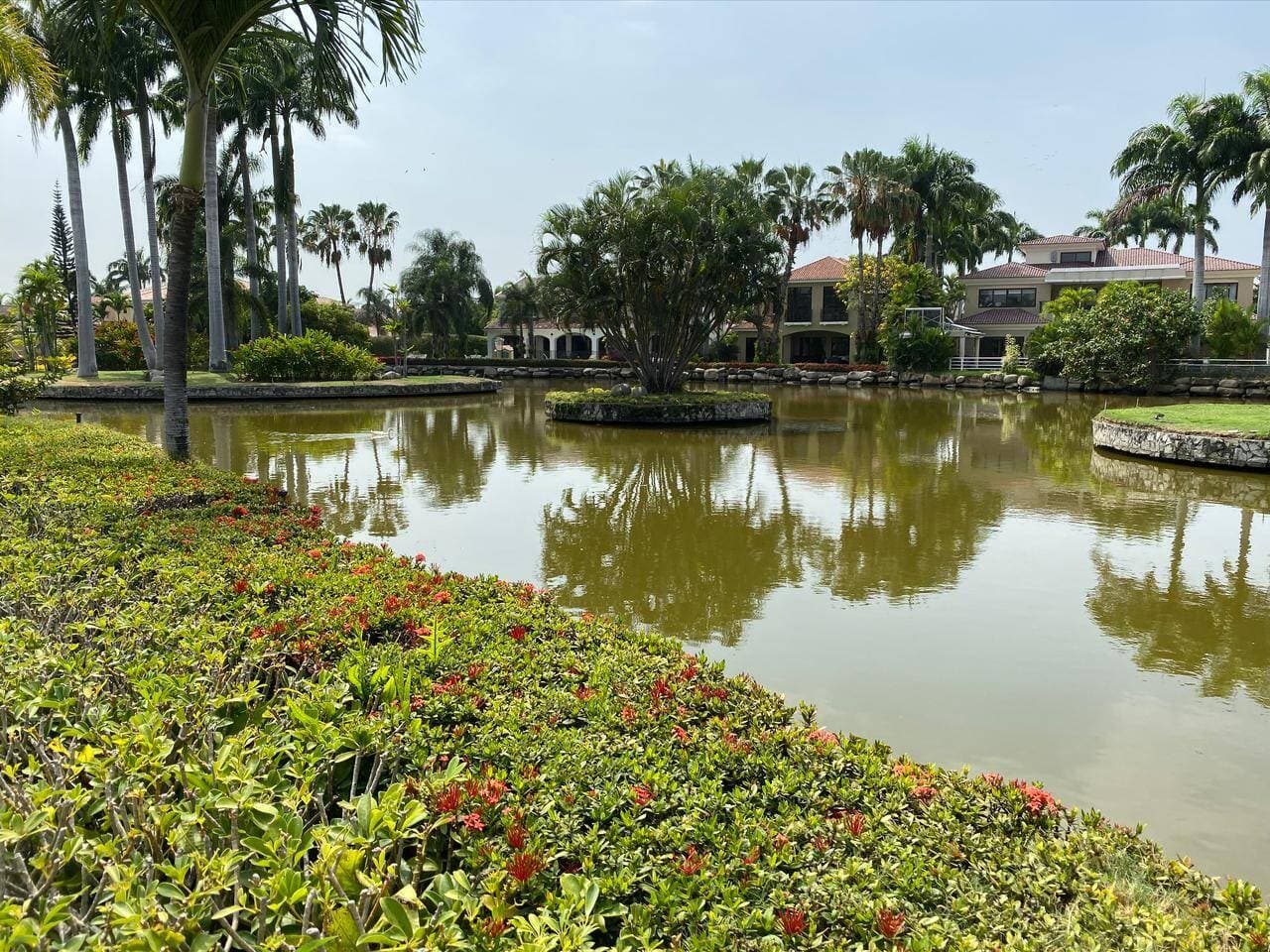 ISLA SOL LINDA VILLA AL LAGO 1200 MTS2 OPORTUNIDAD — foto 10