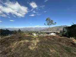 Terreno inclinado VENTA 2295m2 Cumbayá sector Yanazarapata