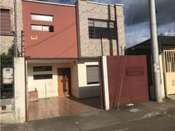 Casa en Venta Centro de Ricaurte Cuenca