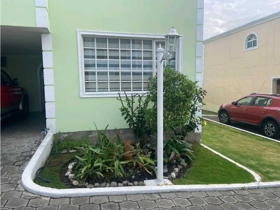 Casa de renta sector san juan cumbaya — foto 2