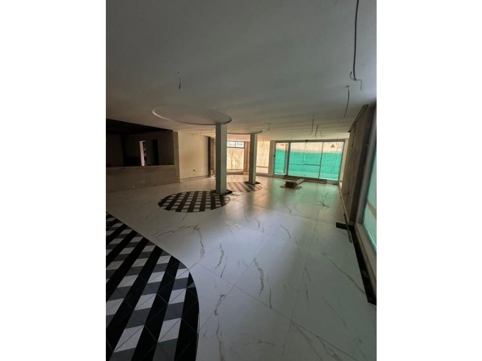 LOCAL DE ARRIENDO SECTOR REPÚBLICA DEL SALVADOR — foto 1